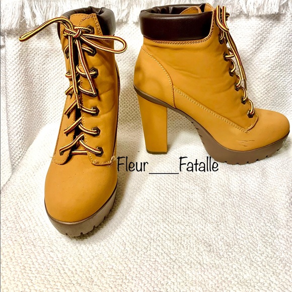 Gorgeous Brown Ankle Booties 🤎 - Picture 2 of 4